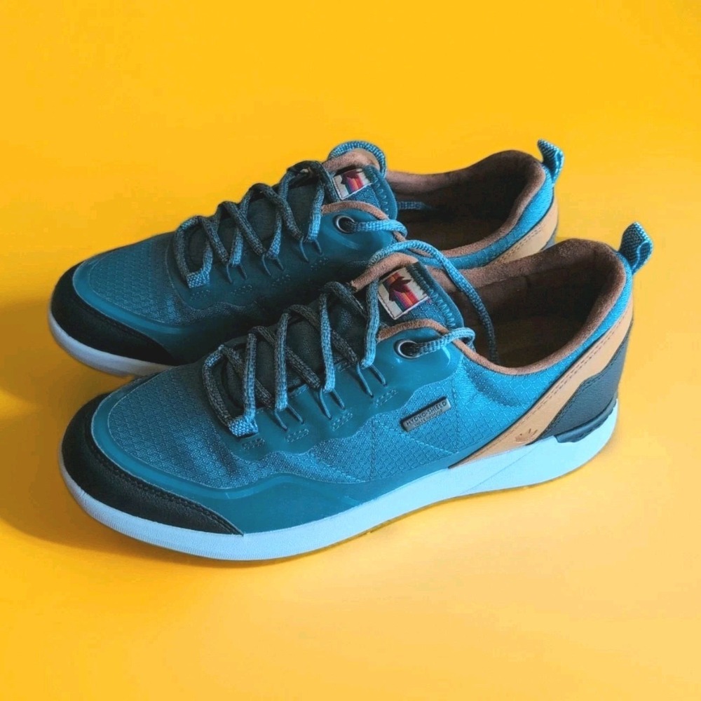 Cobb Hill Skylar Blue Waterproof Walking Shoe Women's Size‎ 8.5 M NWOB